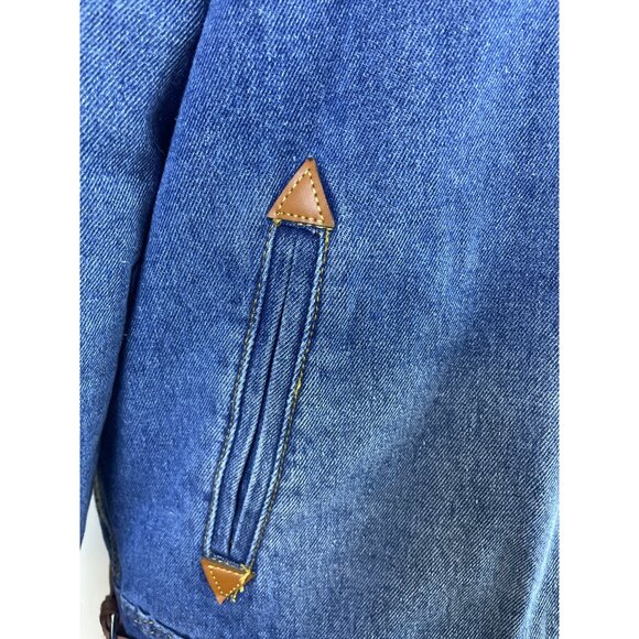 Omoone Women’s Blue Denim Jacket Distressed Pockets Button Closure Sz L - Picture 8 of 11